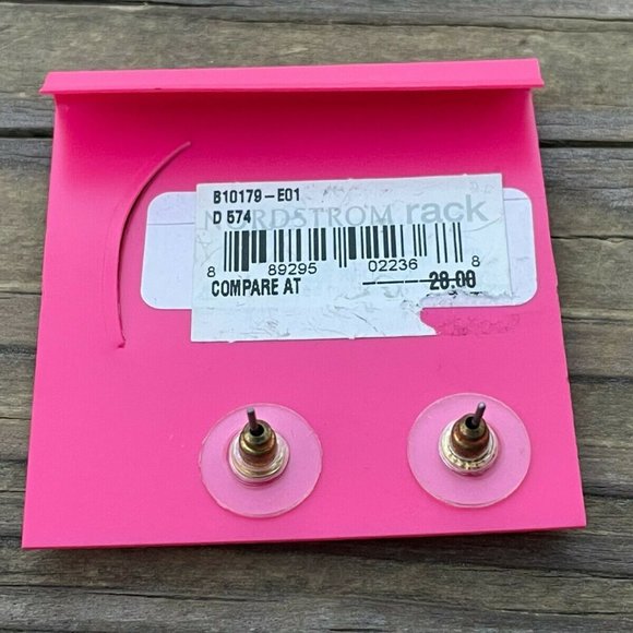 Betsey Johnson Earrings Valentines Day Gift Heart shape Earring Crystal Accent - Picture 4 of 12